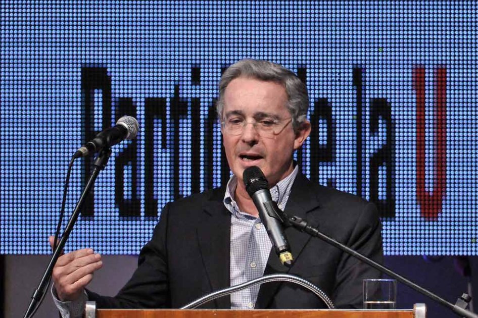 Uribe lanzó nuevas críticas al gobierno de Bogotá