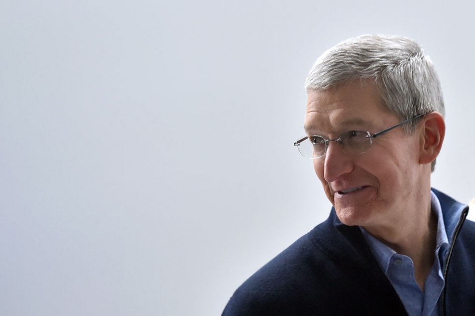 Jefe de Apple critica nuevas leyes que discriminan a gays