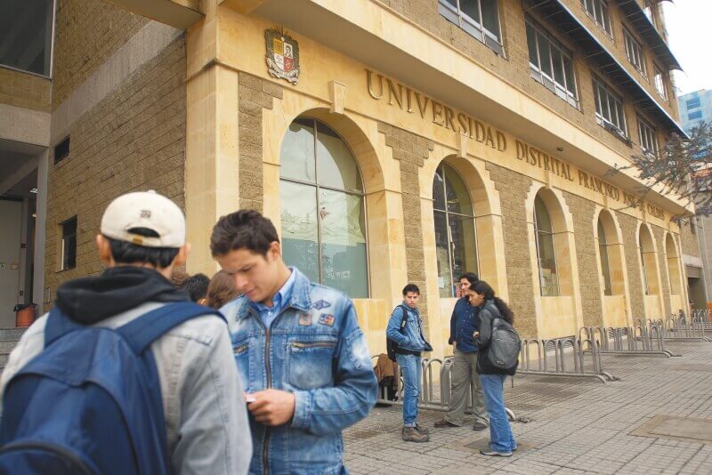 Estudiantes de la U. Distrital anuncian toma pacífica del edificio administrativo