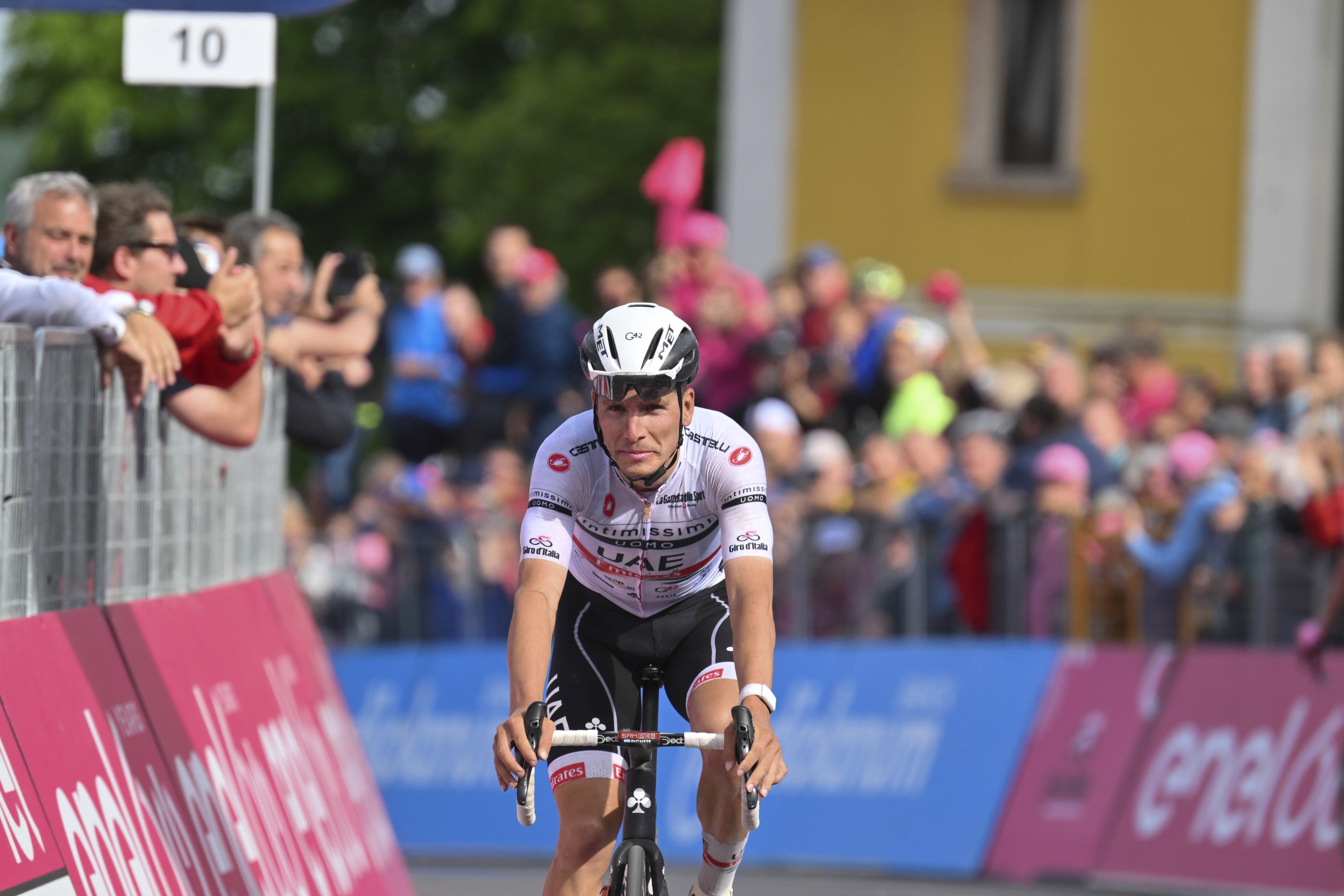 Otro favorito se baja: Joao Almeida, positivo para Covid-19, se retira del Giro