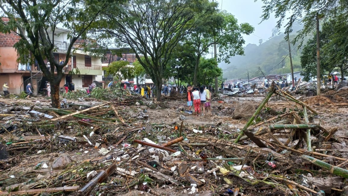 16 muertos y 35 heridos deja deslizamiento en Dosquebradas, Risaralda