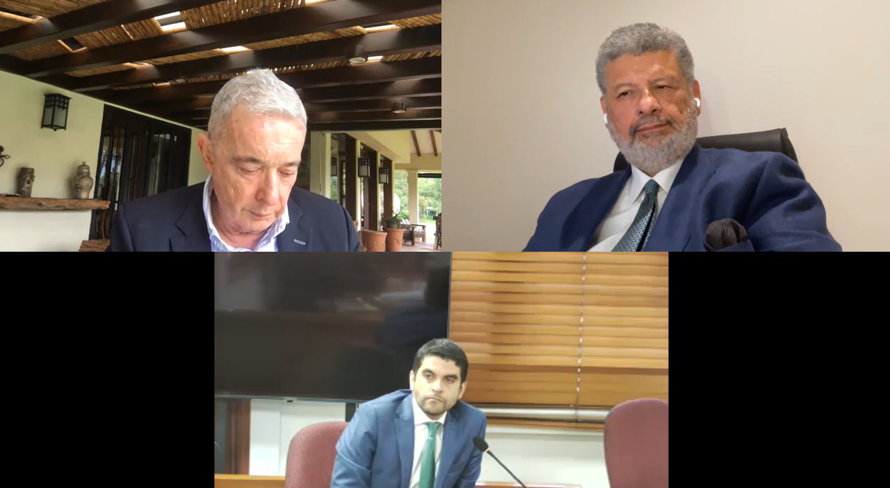 Hernán Darío Cadavid (abajo), congresista por el Centro Democrático.