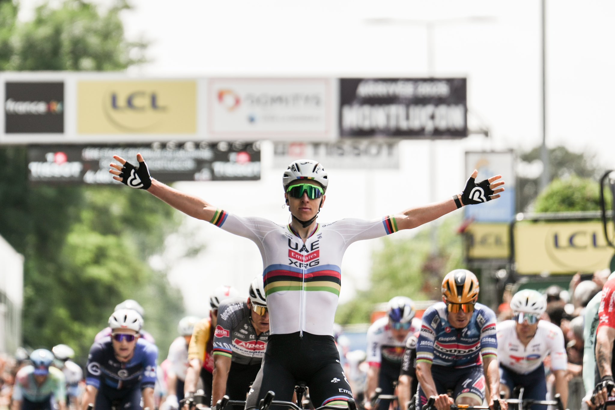 Pogacar respondió con fuerza: ganó la etapa 6 del Dauphiné y volvió al liderato