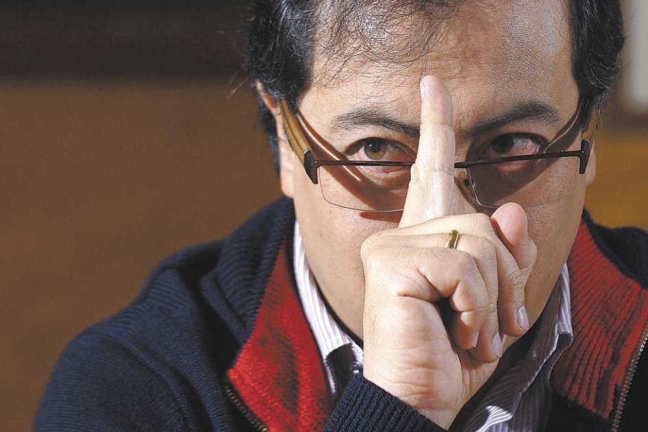 El alcalde de Bogotá llama al ELN a cesar ataques y dialogar con el Gobierno