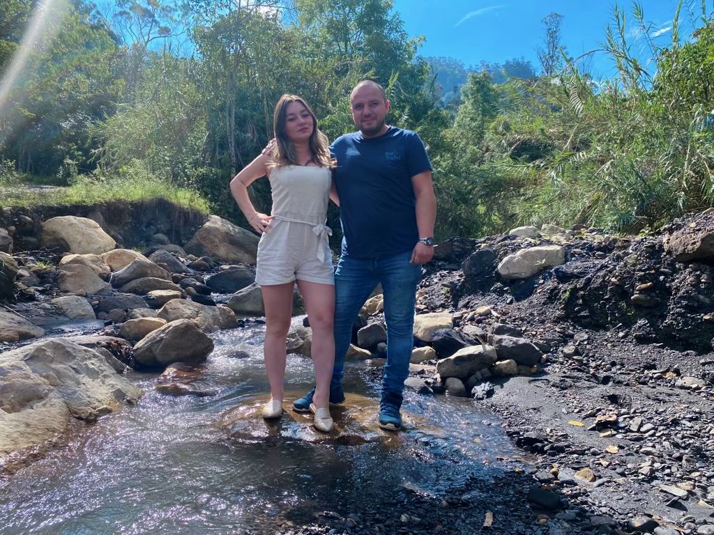 La pareja se conoció durante la pandemia. Desde entonces entablaron una relación de noviazgo que lleva más de un año.