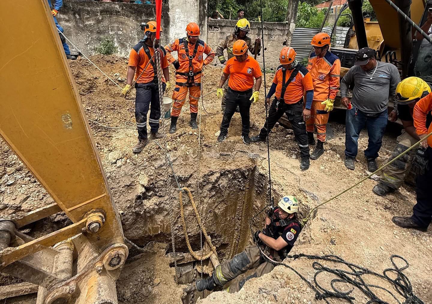 Dos obreros murieron sepultados durante trabajos de excavación en Cartagena