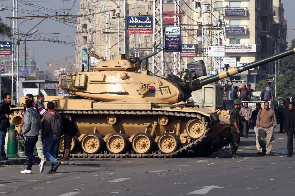 Ejército pide diálogo nacional en Egipto