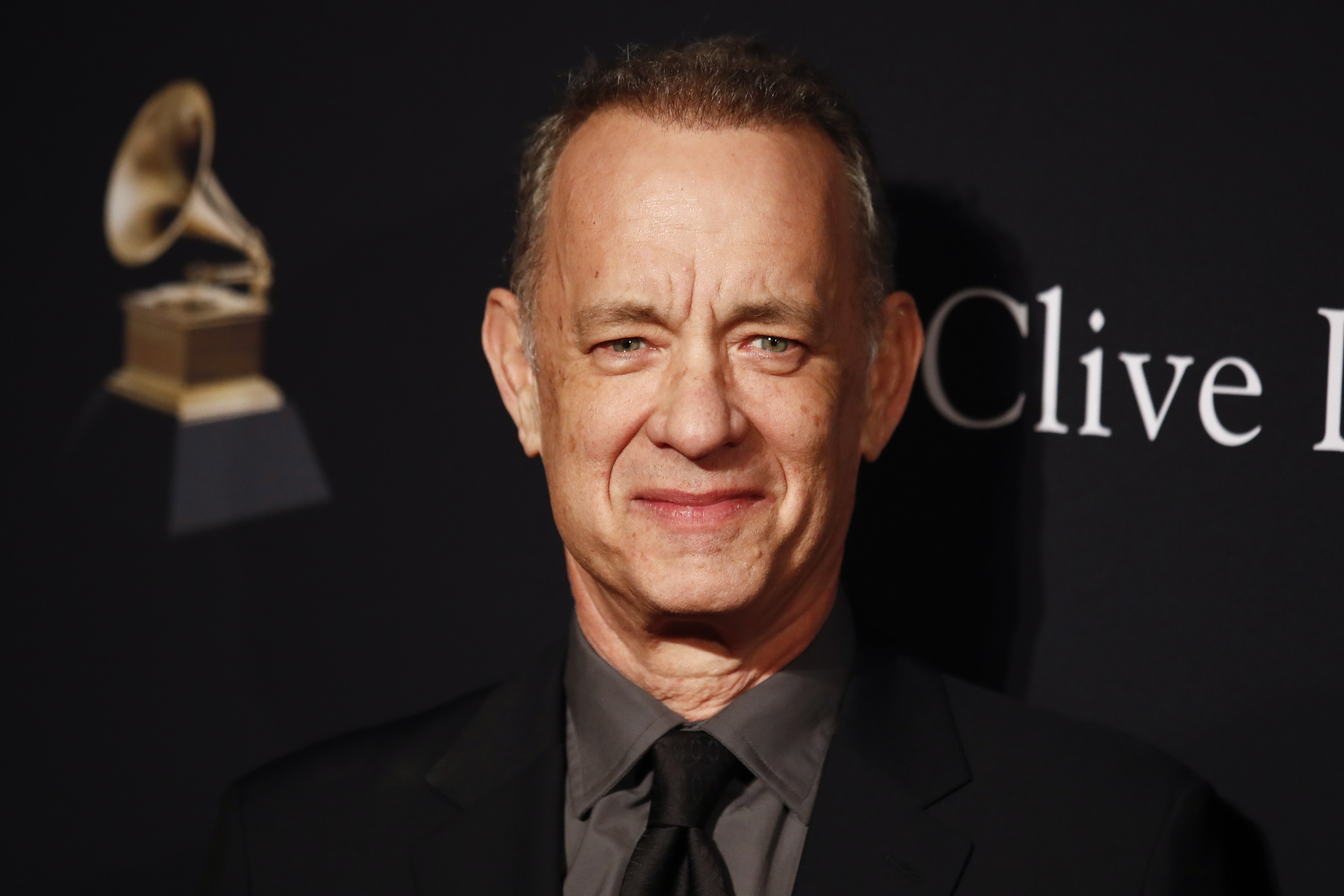 Tom Hanks alerta sobre anuncio que usa un impostor creado por IA para suplantarlo