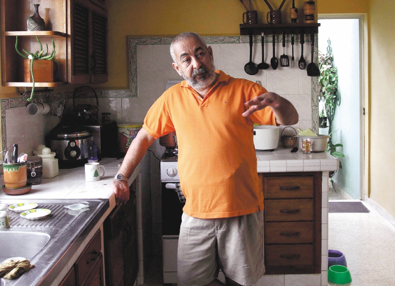 “Pertenezco a Cuba y Cuba me pertenece”: Leonardo Padura