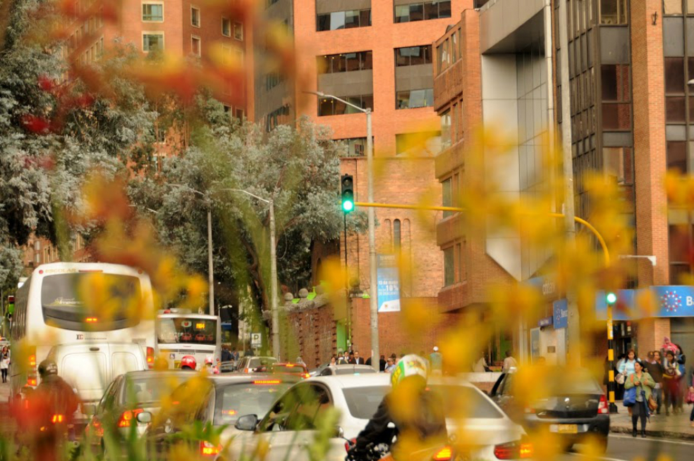 Evacúan la calle 72 por falsa alarma de explosivo en Bogotá