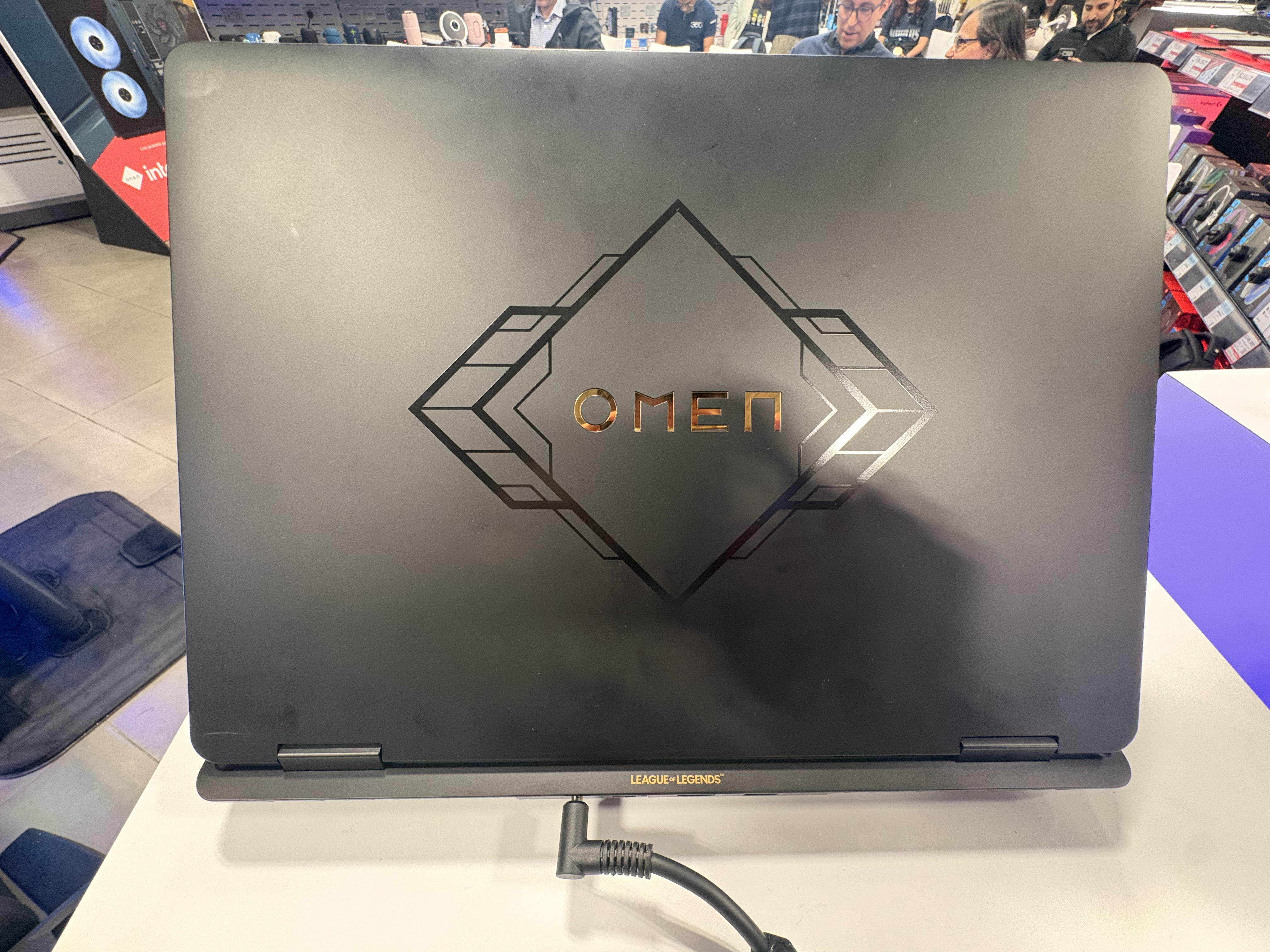Esta es la nueva portátil OMEN 16 League of Legends Edición Limitada de HP.