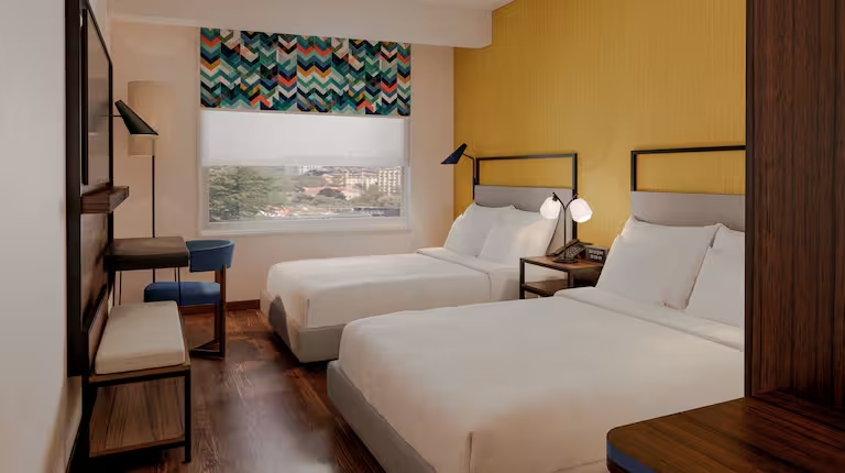 Tru by Hilton Cali Sur.
