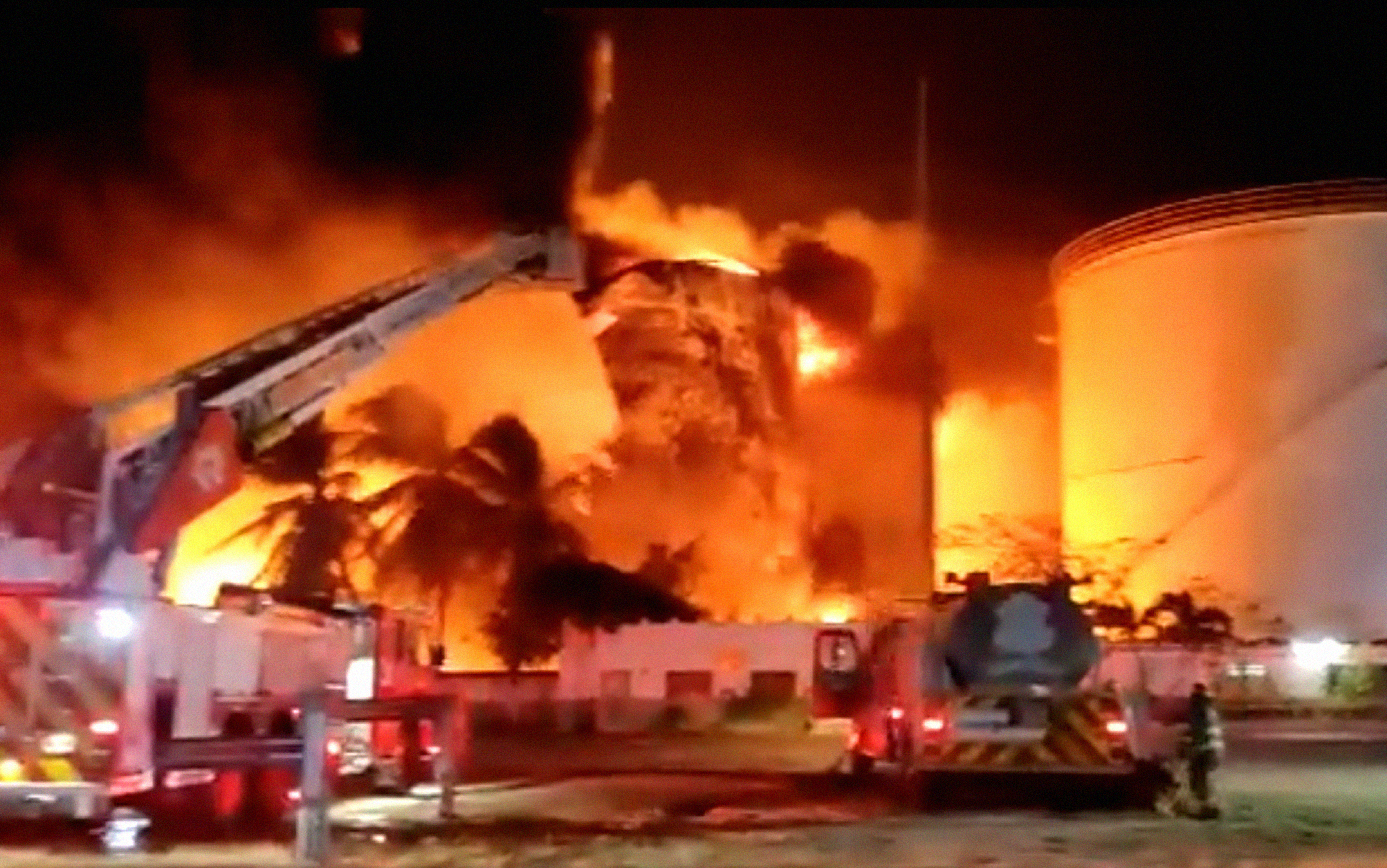 Incendio en empresa de hidrocarburos en Barranquilla