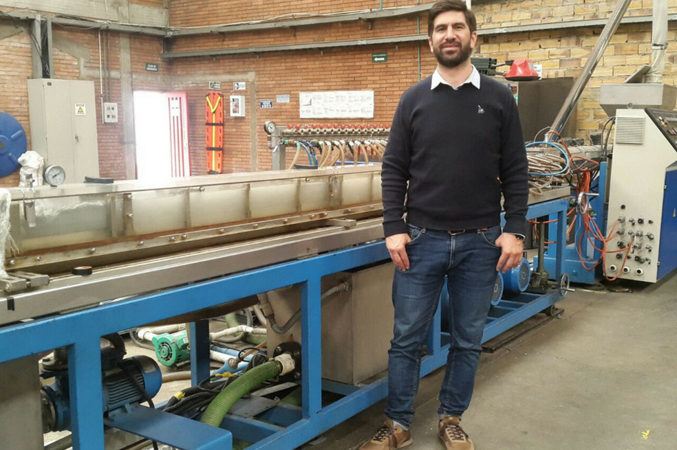La empresa que transforma el plástico en proyectos innovadores