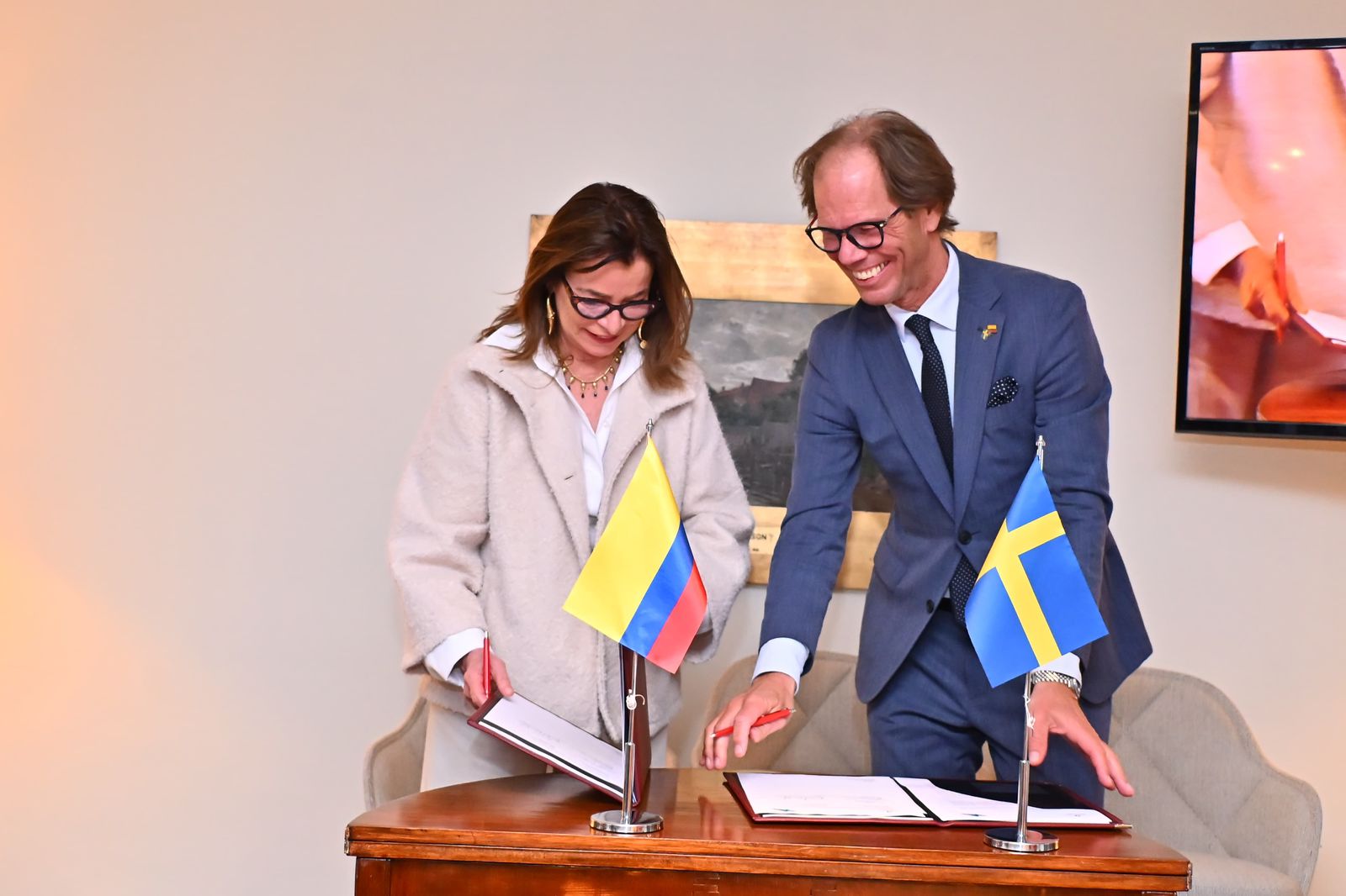 Colombia fortalece su relación comercial y bilateral con Suecia