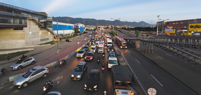 Restricción para vehículos de carga este puente festivo: horarios y vías