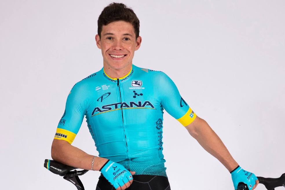 Miguel Ángel López calienta motores para el Giro de Italia