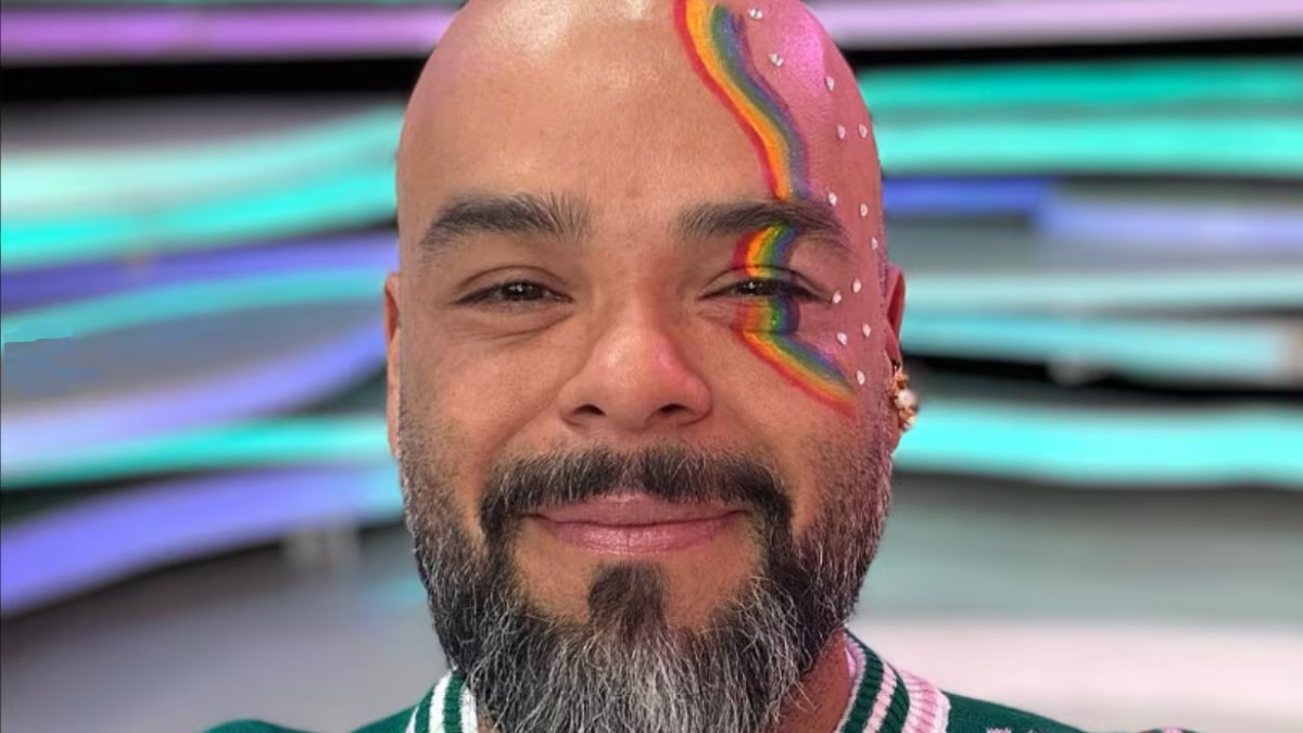 Carlos Vargas, de ‘La Red’, sorprendió con foto “como Dios lo trajo al mundo”