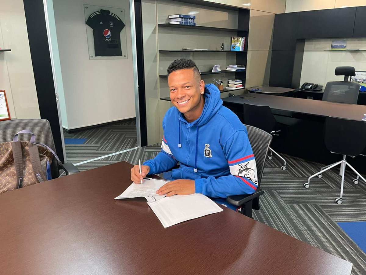 Fredy Guarín firmó por un año con Millonarios
