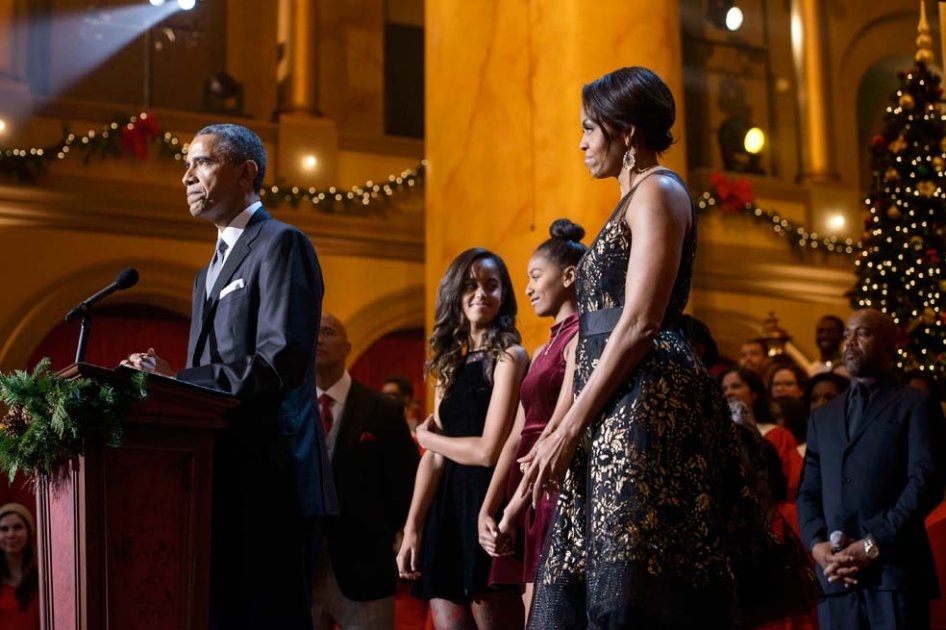 Barack y Michelle Obama con sus hijas Malia y Sasha.