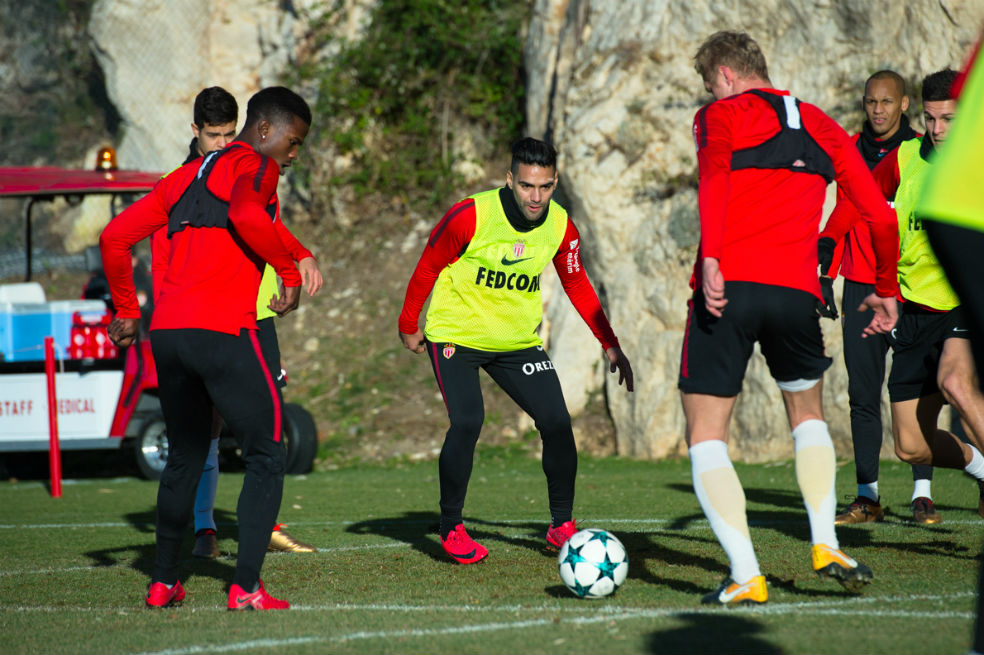 Mónaco se mide al Niza sin Radamel Falcao García