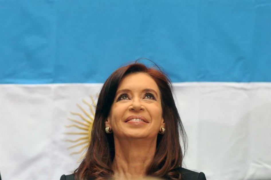 Presidenta de Argentina bloquea en Twitter a quienes se burlaron de su discurso