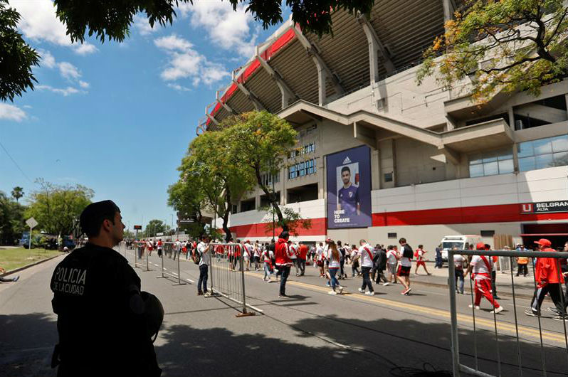 El Monumental fue clausurado pero si River paga una multa la final se jugará allí