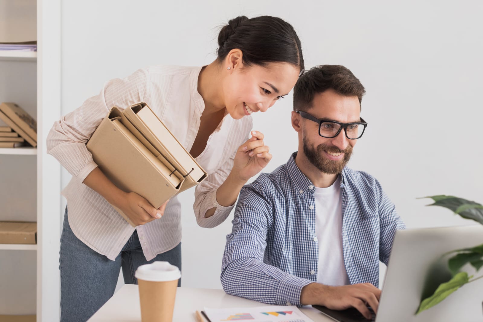 Más de 300 kits gratuitos para emprendedores en Bogotá: creación de página web