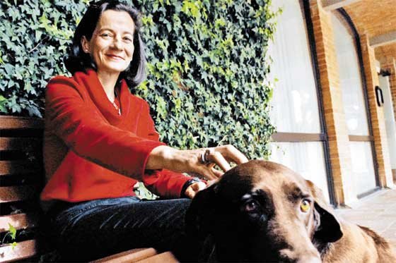 Clara Rojas solicita a Farc pedir perdón públicamente por sus acciones