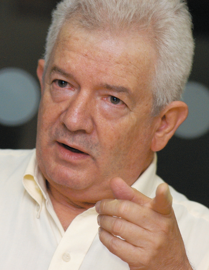 Mario Uribe Escobar, freno a la cabalgata política del primo de Álvaro Uribe Vélez