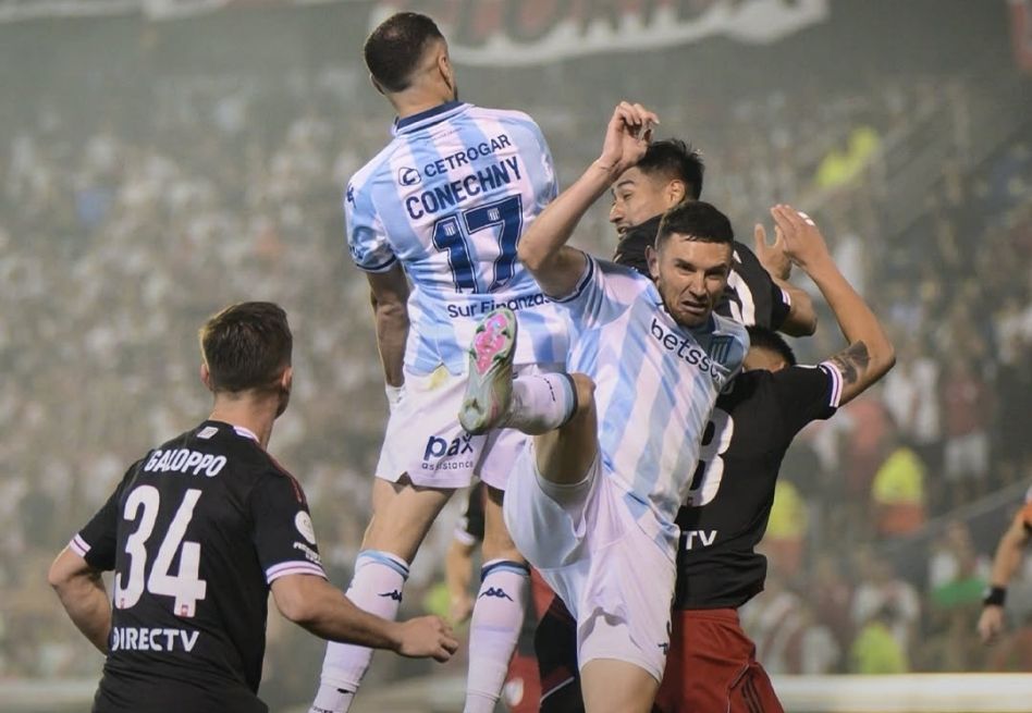 River derrotó 1-0 a Racing en un partido caliente: vea en video las polémicas