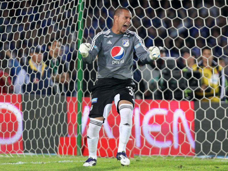 La noche del 16 de diciembre de 2012, Luis Delgado fue la figura en la obtención de la estrella 14 y quedó en la historia de Millonarios. / AFP