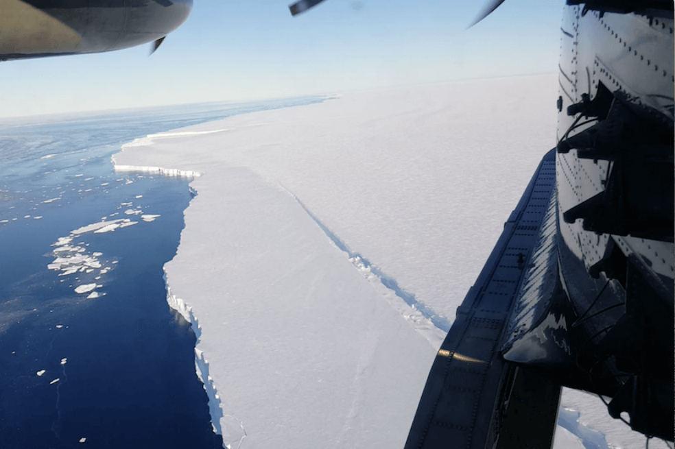 La plataforma de hielo más grande del mundo se derrite diez veces más rápido de lo estimado