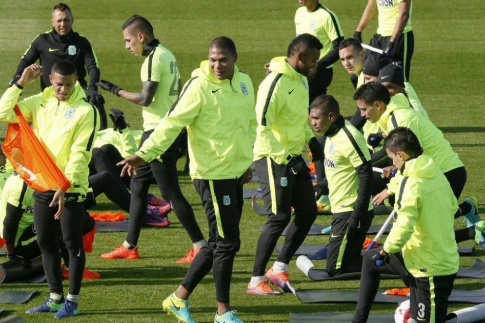 Los jugadores de Atlético Nacional, durante uno de los entrenamientos en Osaka, Japón, previo al debut en el Mundial de Clubes. / EFE