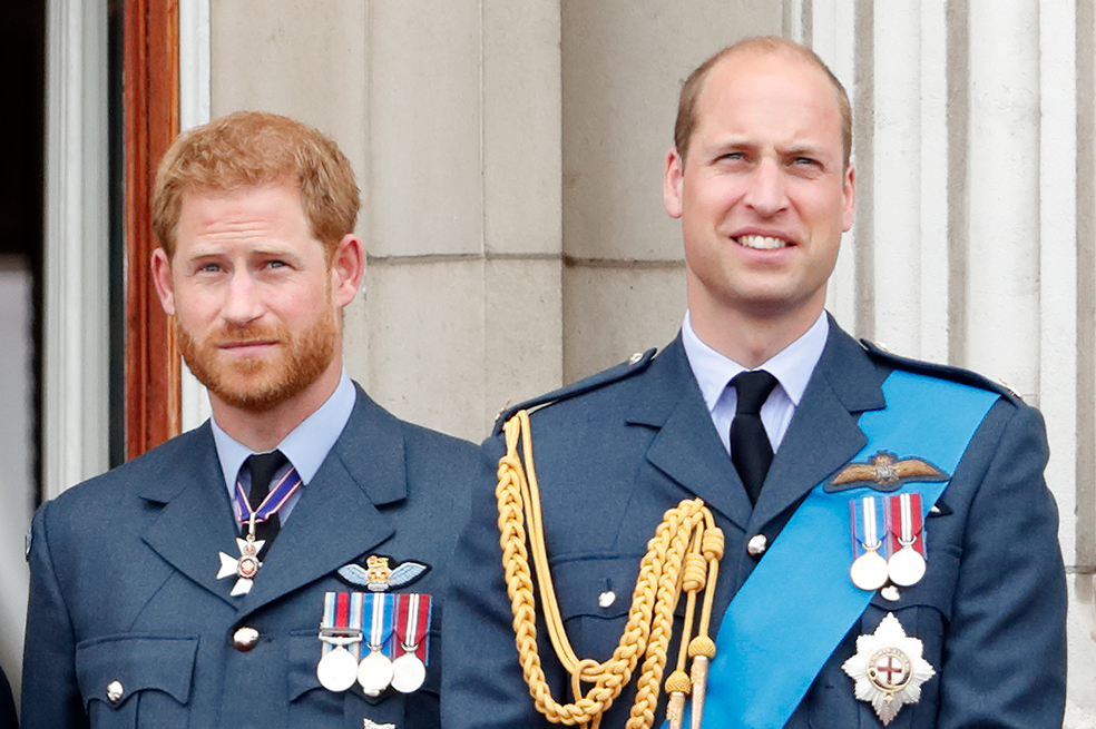 Por primera vez muestran cómo se ven los príncipes William y Harry en ‘The Crown’