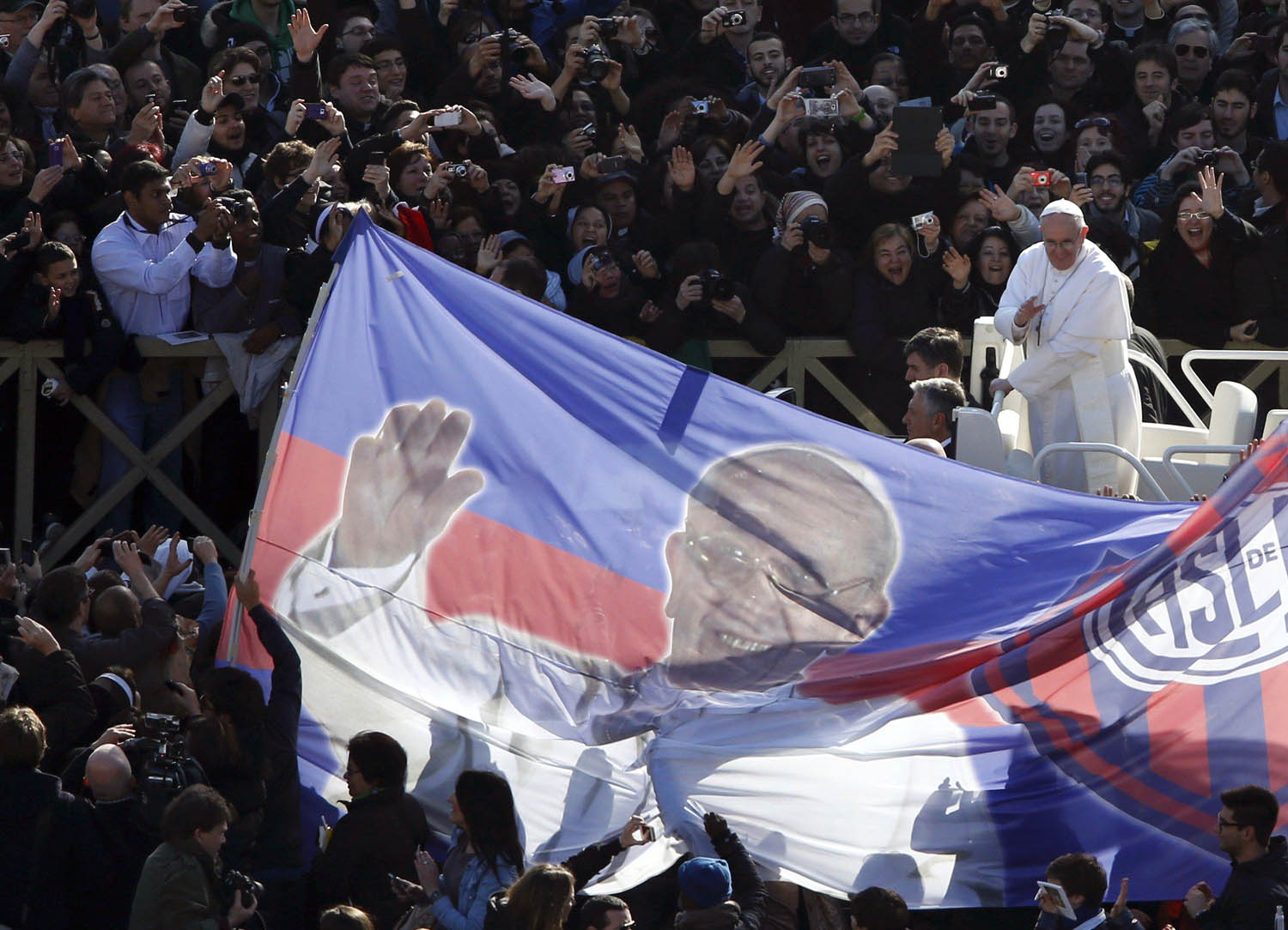 El papa Francisco, el hincha más famoso de San Lorenzo