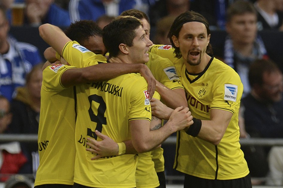 De la mano de Lewandowski, Borussia Dortmund goleó al Stuttgart