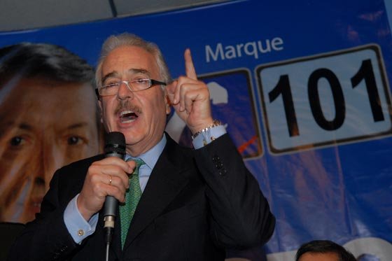 «Desconocía que se iba a retractar sobre publicación de actas»: Pastrana a Santos