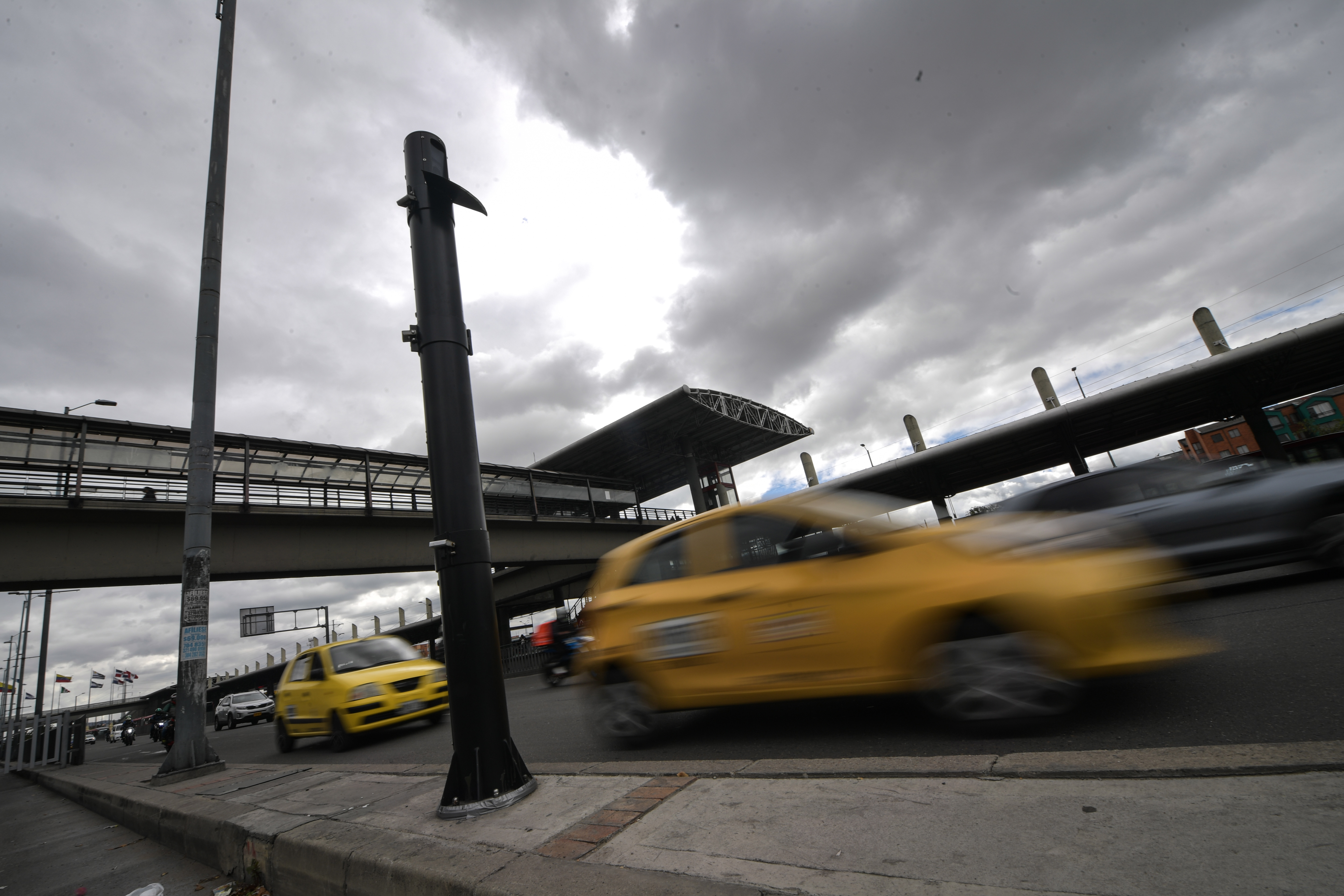 Investigan a tres secretarías de movilidad por cámaras de fotodetección