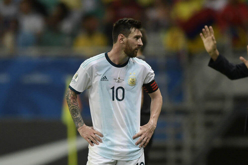 Argentina espera que aparezca Messi ante Brasil