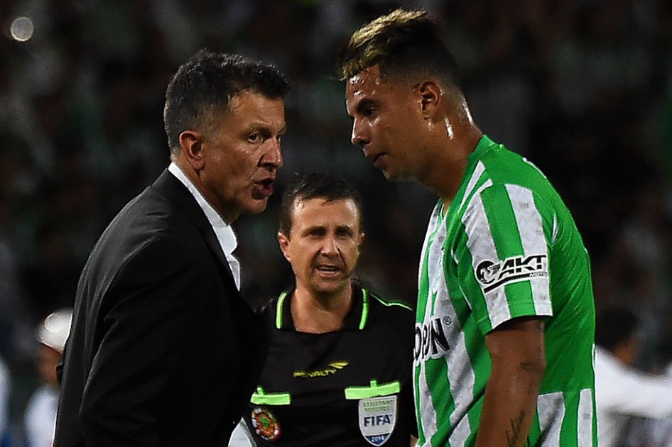 Estoy muy triste porque no supimos manejar el 1-0: Juan Carlos Osorio