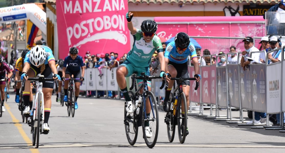 Yeny Lorena Colmenares, primera líder de la Vuelta a Colombia Femenina