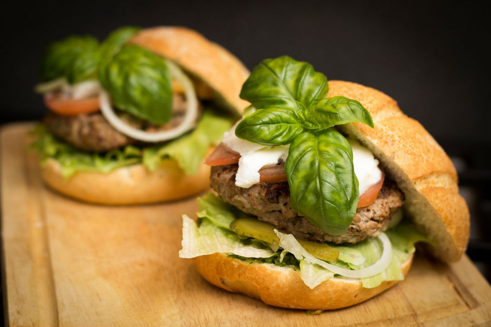 Hamburguesa de grillo, una apuesta pionera en Bélgica que no despega en Europa