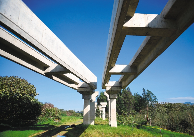 ¿Qué frenó la obra del puente del humedal Juan Amarillo?