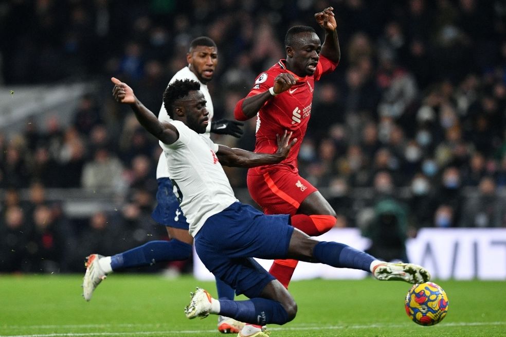 Tottenham, eliminado de la Conference League por casos de COVID-19
