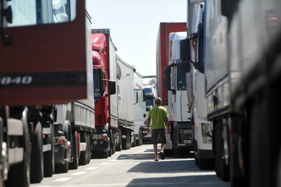 Camioneros descalifican nueva alza en precio del galón de Acpm