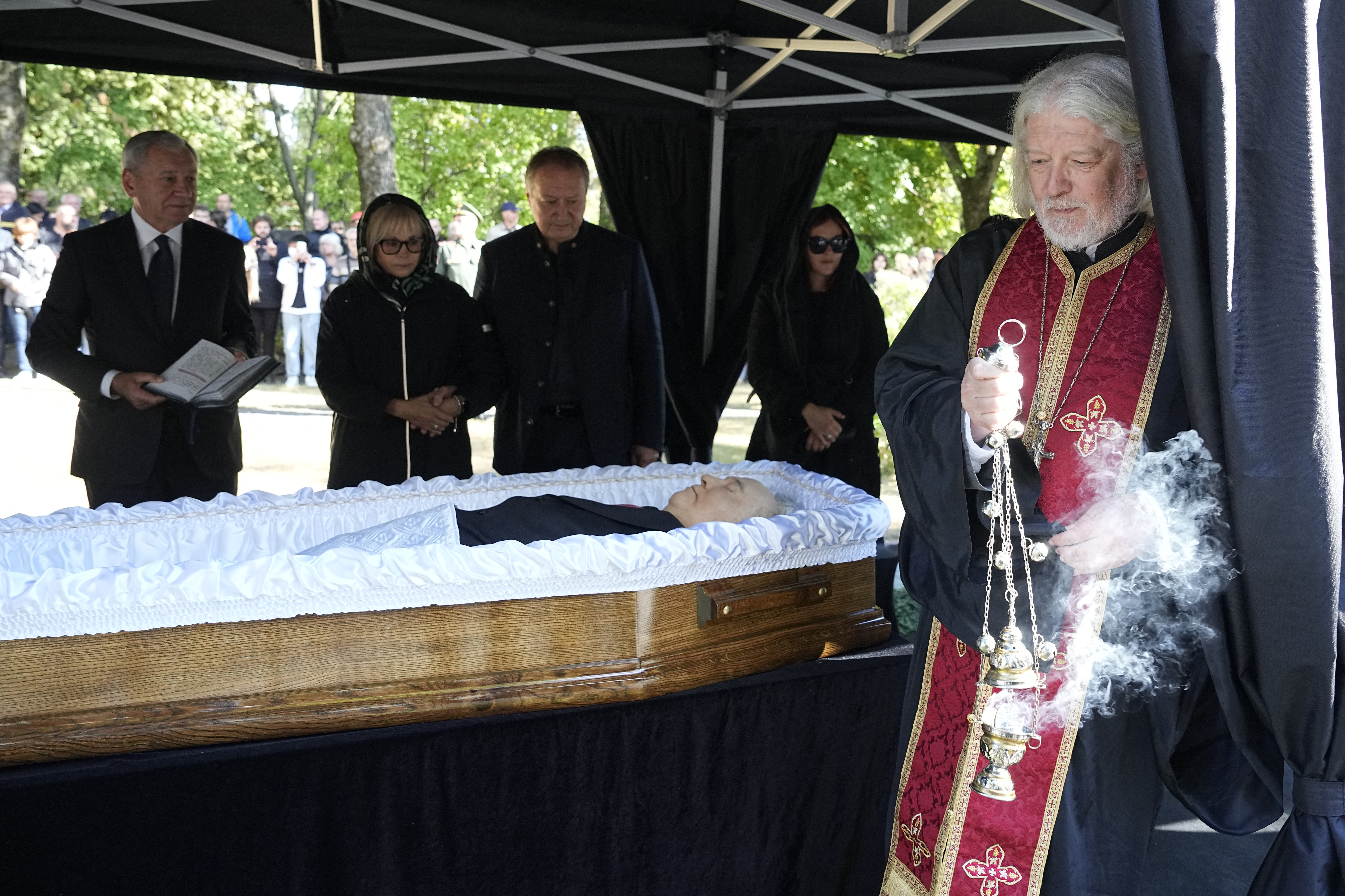 El exdirigente será inhumado en el cementerio Novodievichi, junto a su esposa Raísa, fallecida en 1999.