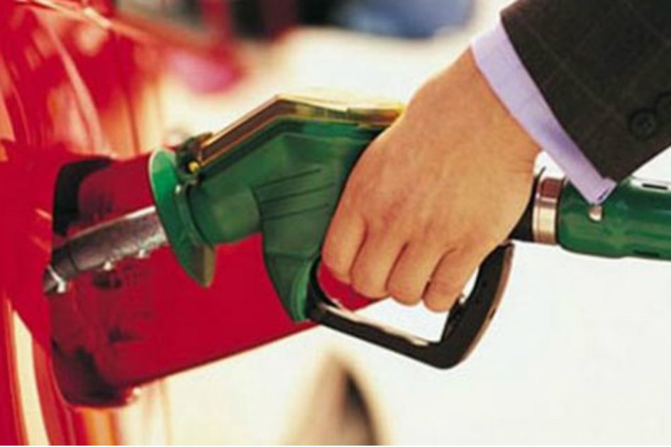 En febrero no se modificarán los precios de los combustibles.