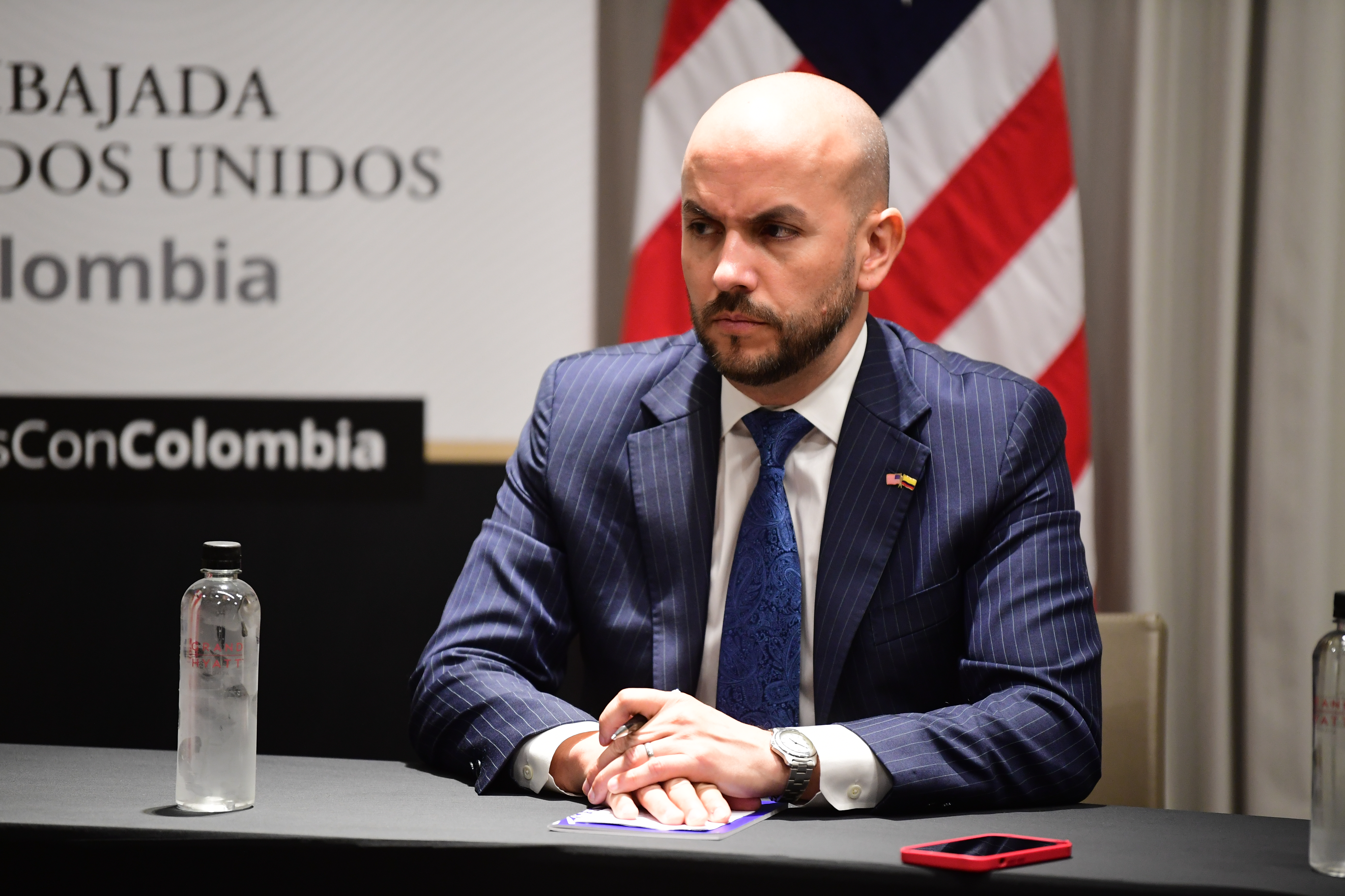 Renuncia asesor de Biden para América Latina, Juan González