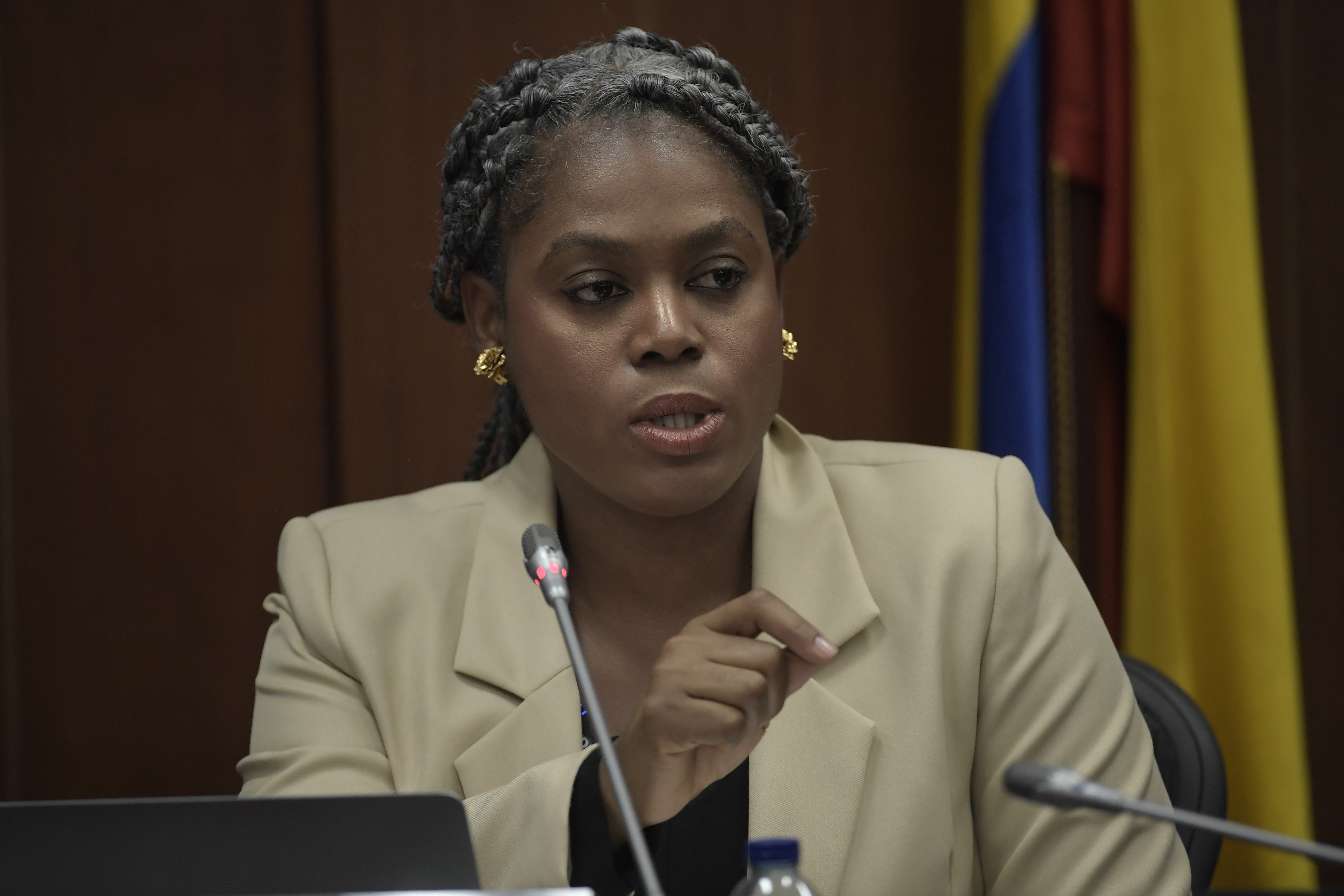 Ministra de Educación, en el debate de control político ante la Comisión Sexta del Senado.